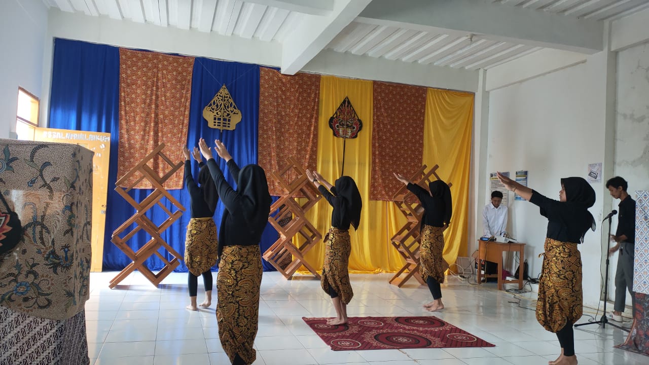 ACARA LINGKUNG SENI SMK AL-MADANI GARUT OLEH EKSTRAKULIKULER SENI